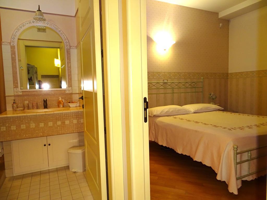 Villa Gioia Rooms Montegranaro Oda fotoğraf